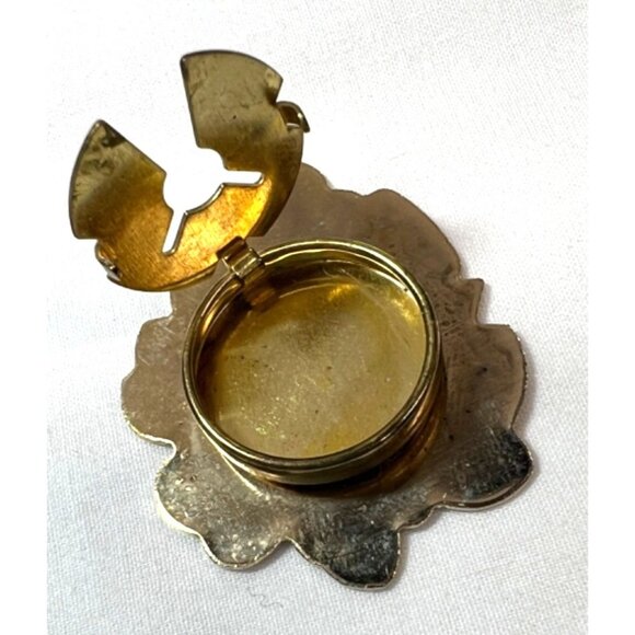 Set Of 4 Vintage Christmas Button Covers Featuring Wreath Soldier Snowman & Rock - Picture 7 of 7